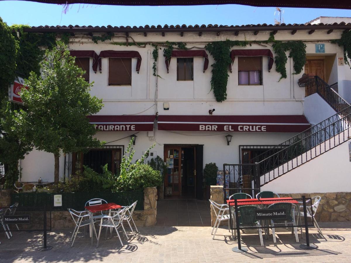El Cruce Hornos酒店 外观 照片