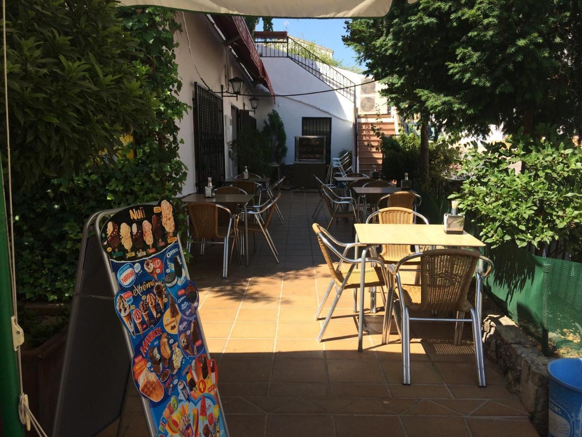 El Cruce Hornos酒店 外观 照片
