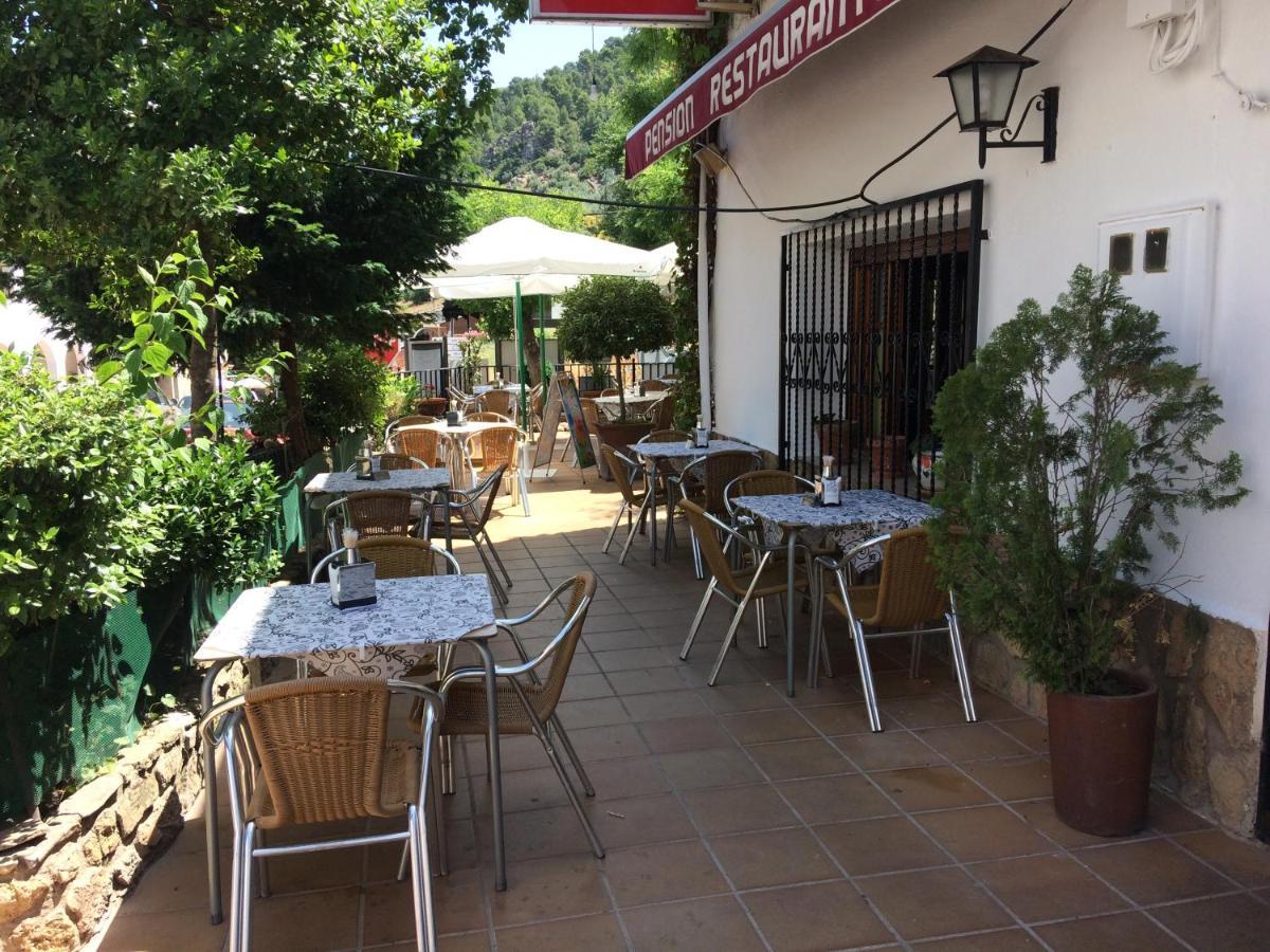 El Cruce Hornos酒店 外观 照片