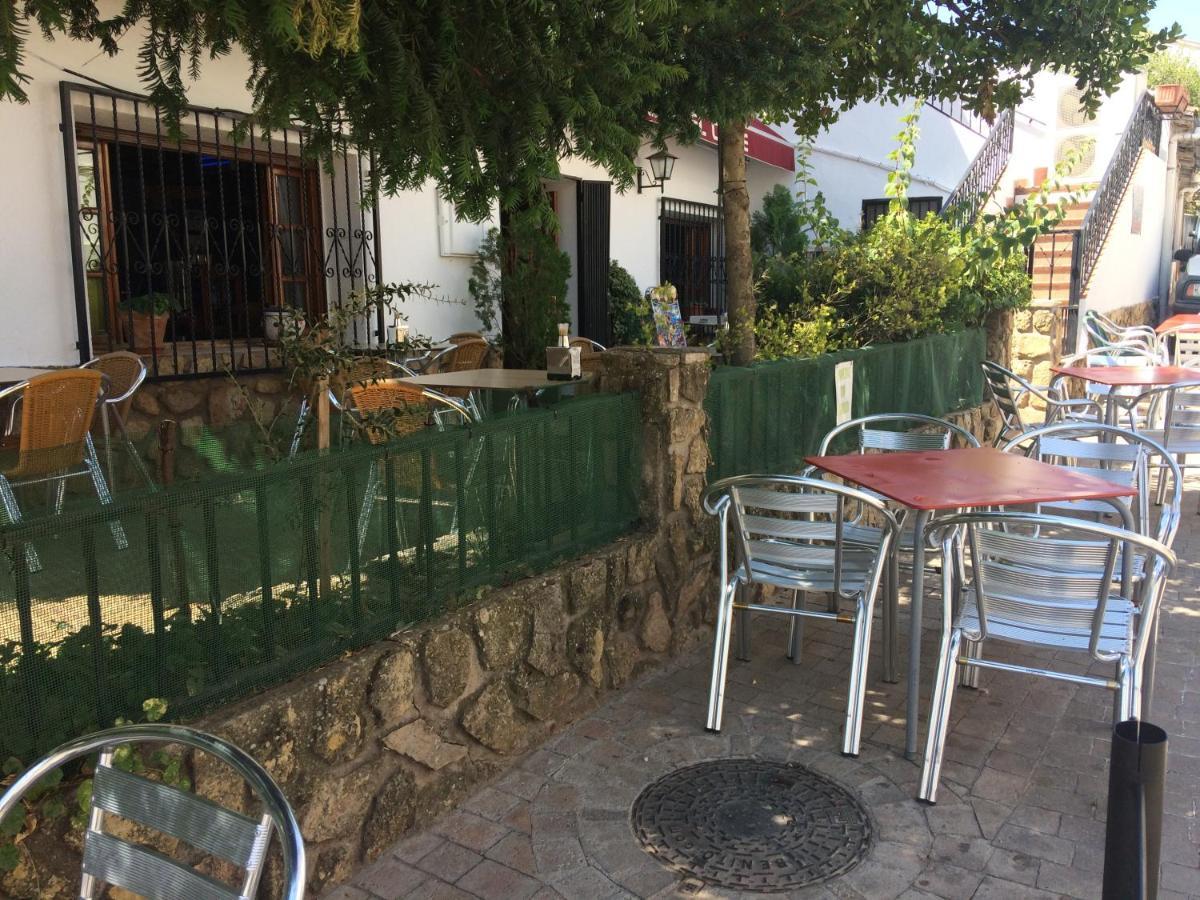 El Cruce Hornos酒店 外观 照片