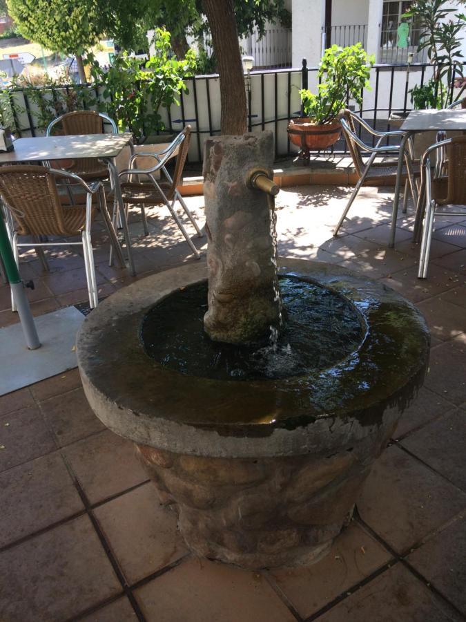 El Cruce Hornos酒店 外观 照片