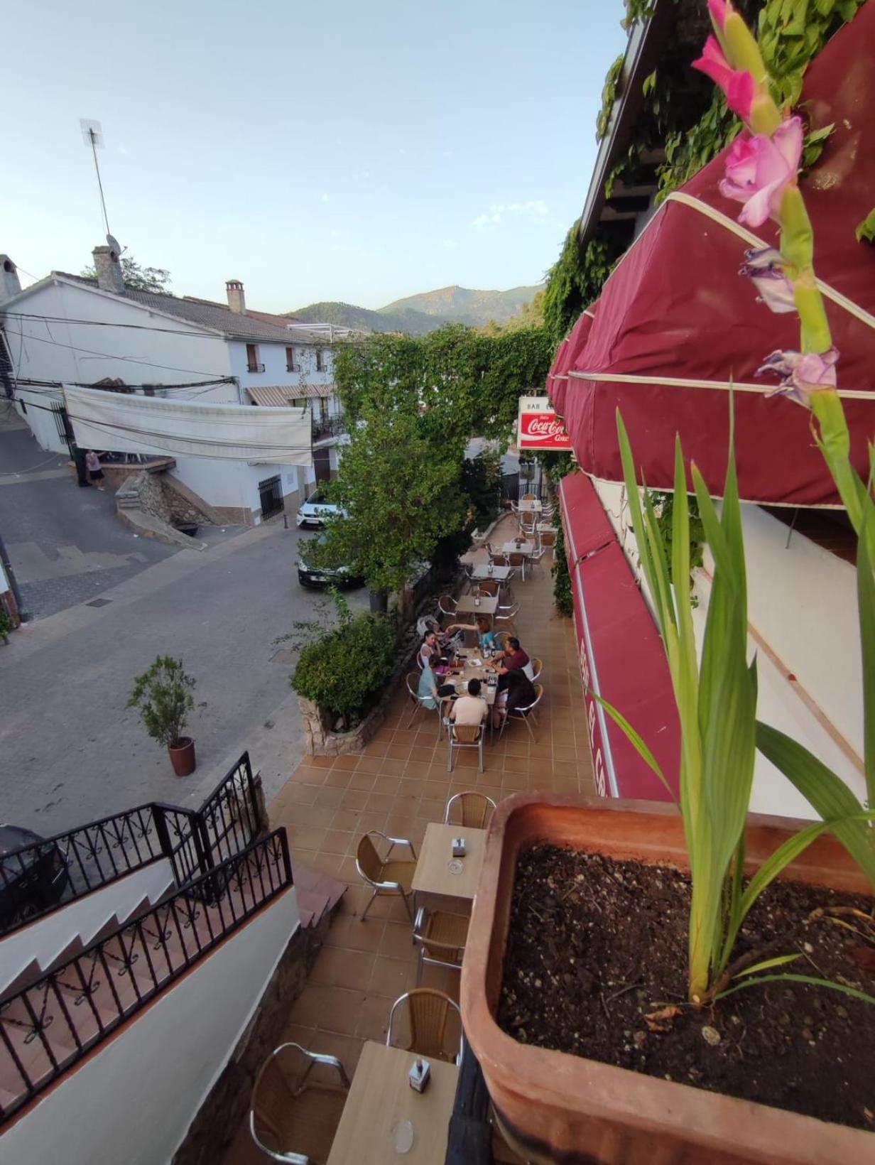 El Cruce Hornos酒店 外观 照片